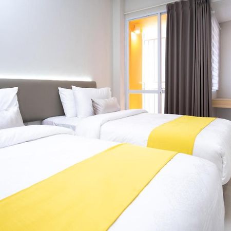S101 Hotels Semarang Exteriér fotografie