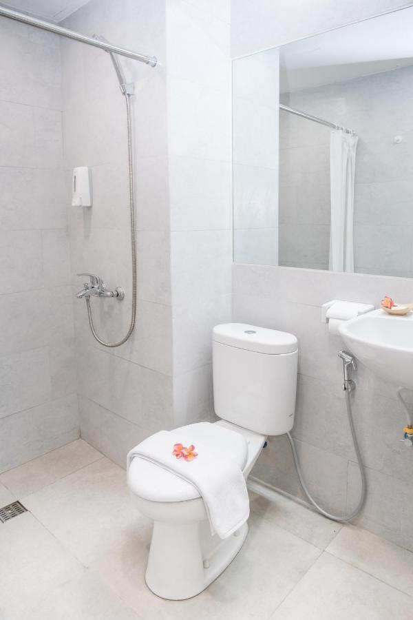 S101 Hotels Semarang Exteriér fotografie