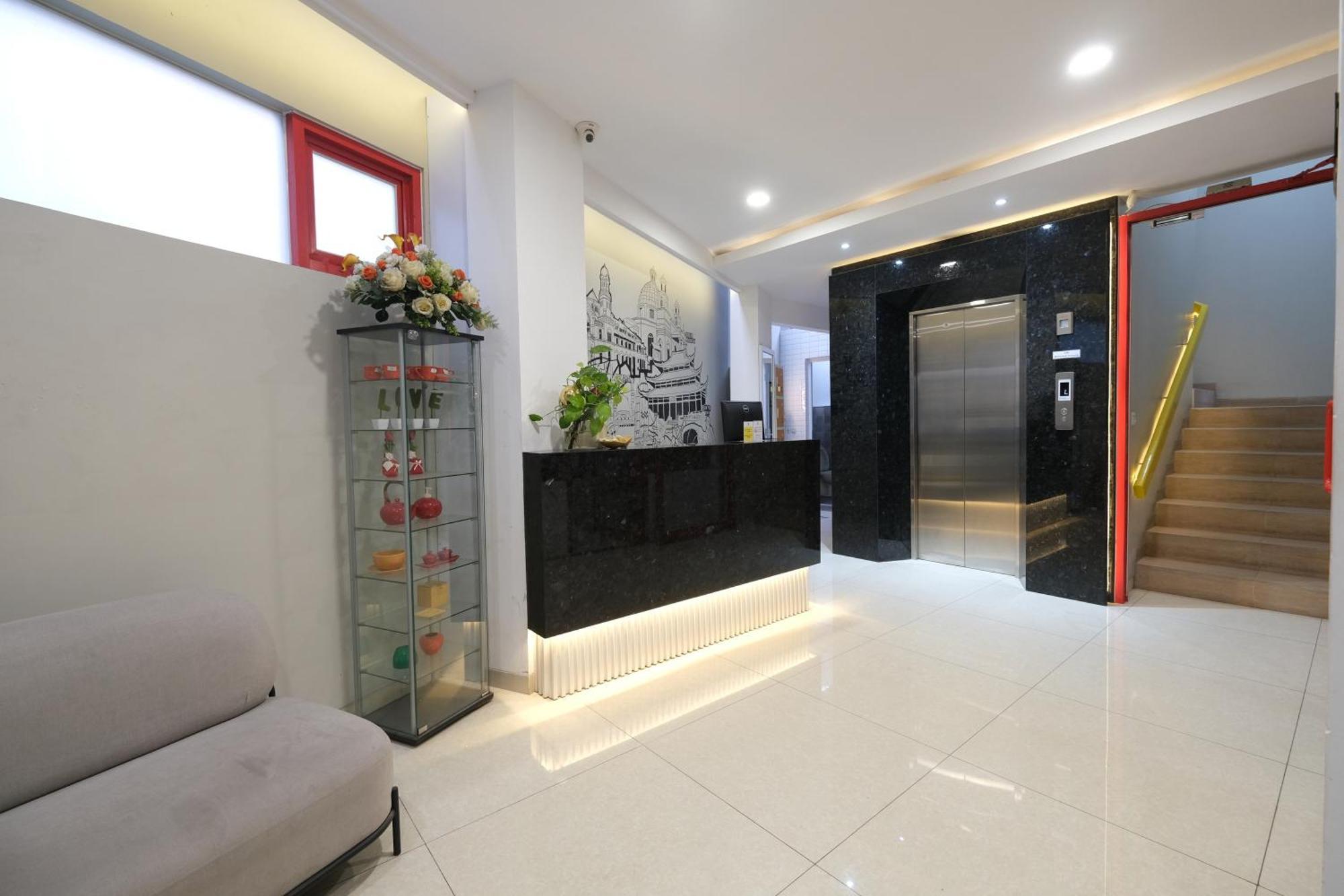 S101 Hotels Semarang Exteriér fotografie