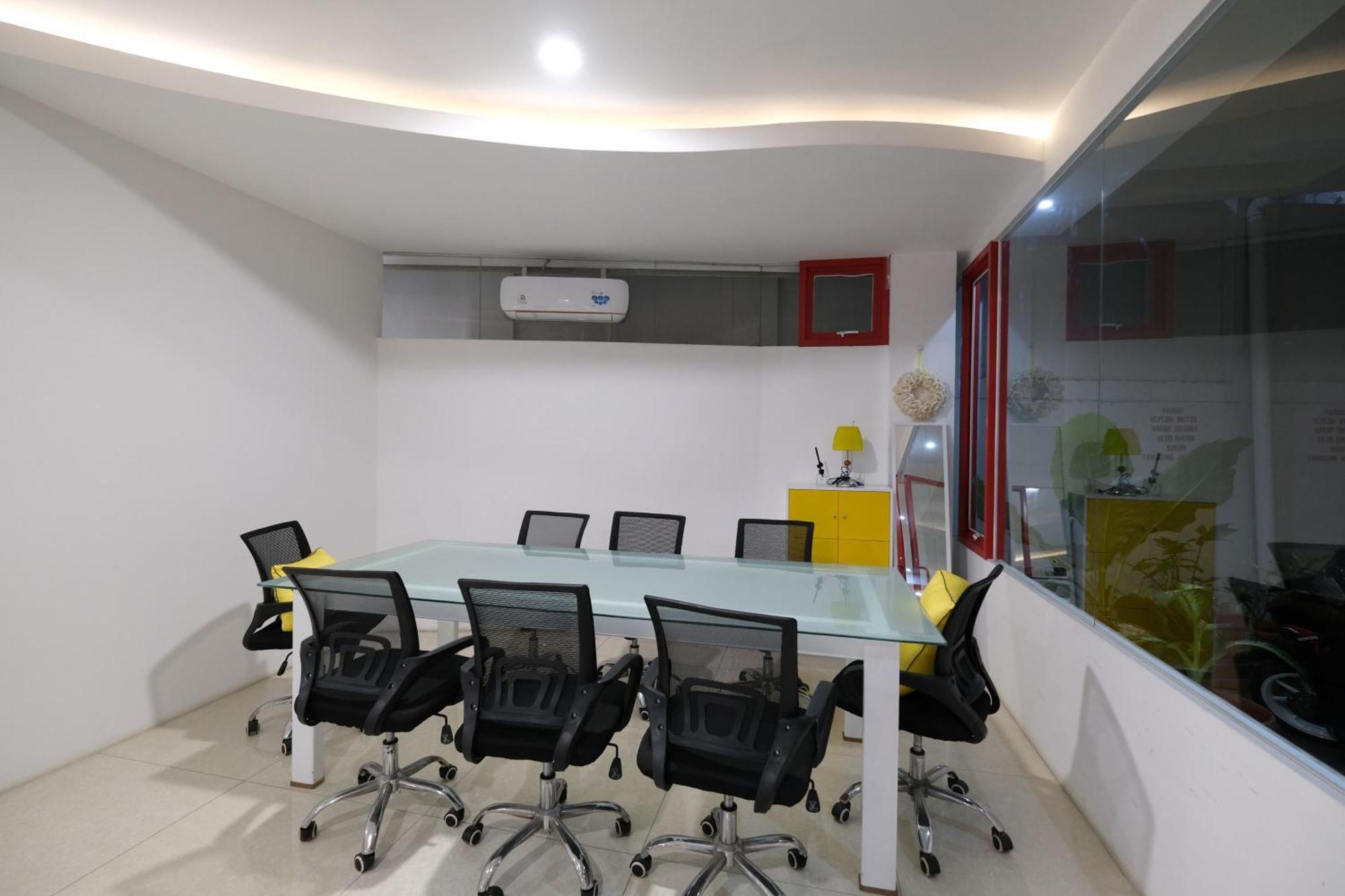 S101 Hotels Semarang Exteriér fotografie